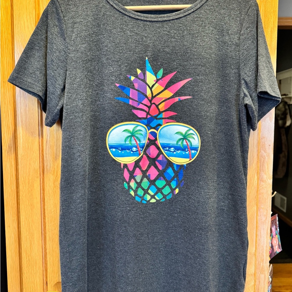 Charcoal Tee with Colorful Pineapple Sunglasses Graphic